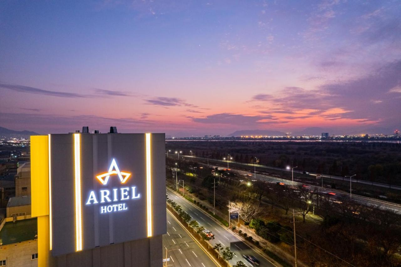 Ariel Hotel Пусан Екстериор снимка