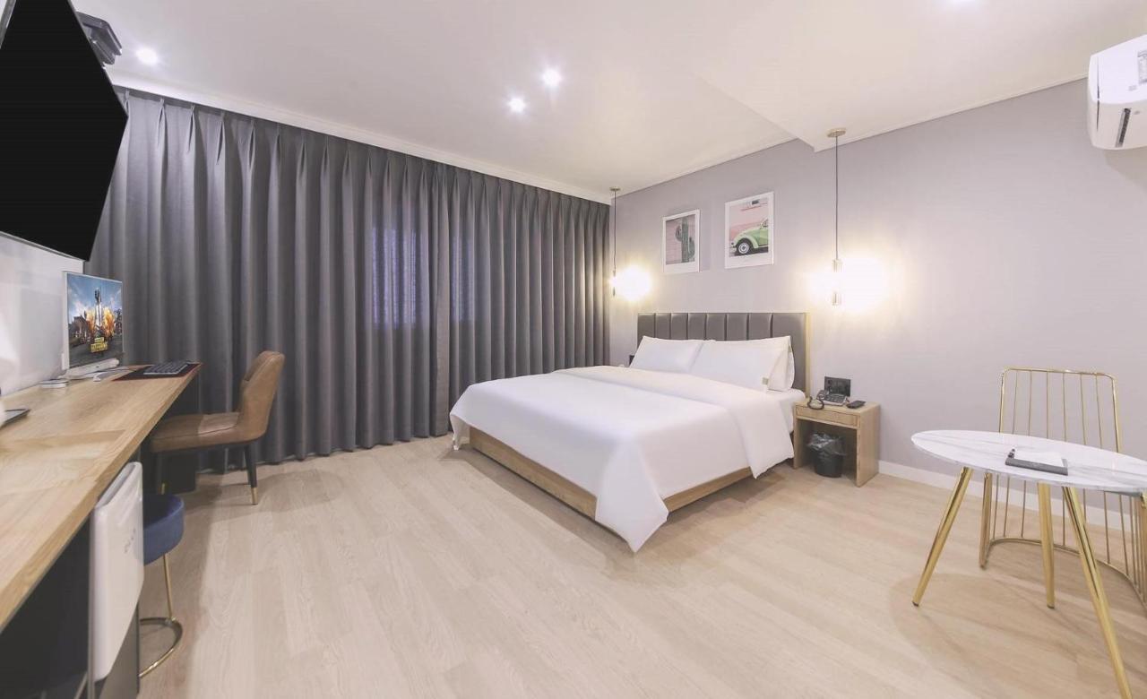 Ariel Hotel Пусан Екстериор снимка
