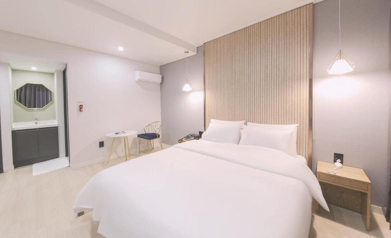 Ariel Hotel Пусан Екстериор снимка
