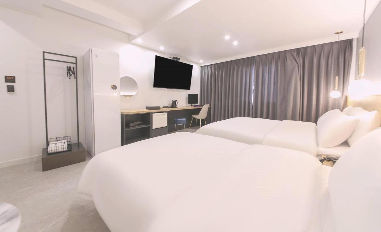 Ariel Hotel Пусан Екстериор снимка