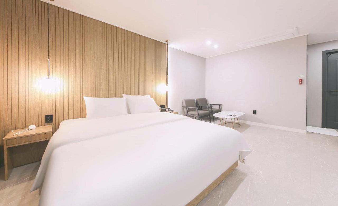 Ariel Hotel Пусан Екстериор снимка